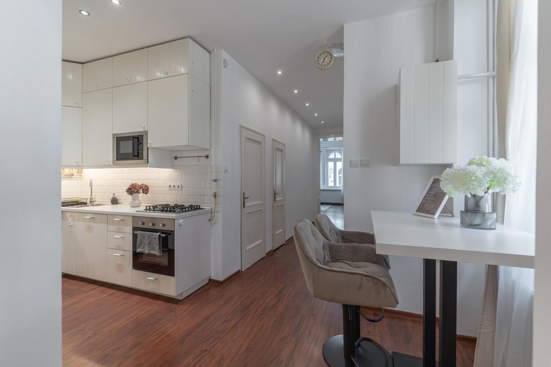 Deluxe And Cozy City Center Suite For 8Ppl Budapest Exterior photo